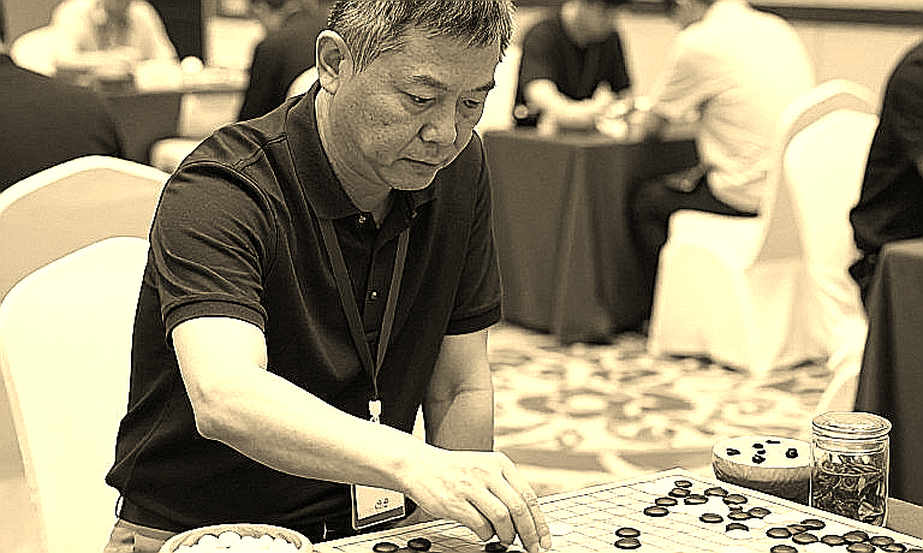 Double Agent chứng minh 63 nước chiếu là tối đa: bài toán cờ vua 58 năm và cái tít bị đọc sai