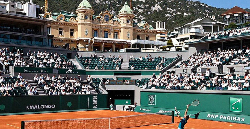US Open ngày 4: Shelton vượt ải Hurkacz, Medvedev thắng nhàn, và vùng xám luật lệ từ hai con chim