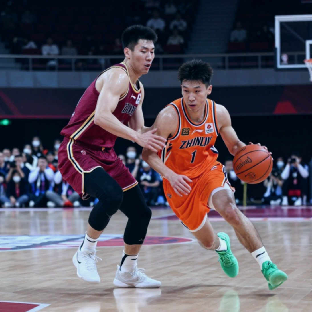Zubac học lại cách chạy: Trung phong 2m13 giữa guồng quay Indiana