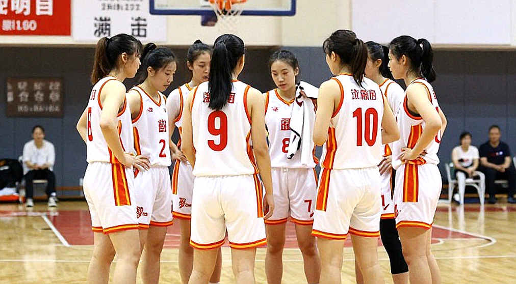Khoảng trống quyết định V.League: Vì sao đội hình trên giấy không cứu nổi một hàng thủ dâng cao Khoảng trống quyết định V.League: Vì sao đội hình trên giấy không cứu nổi một hàng thủ dâng cao