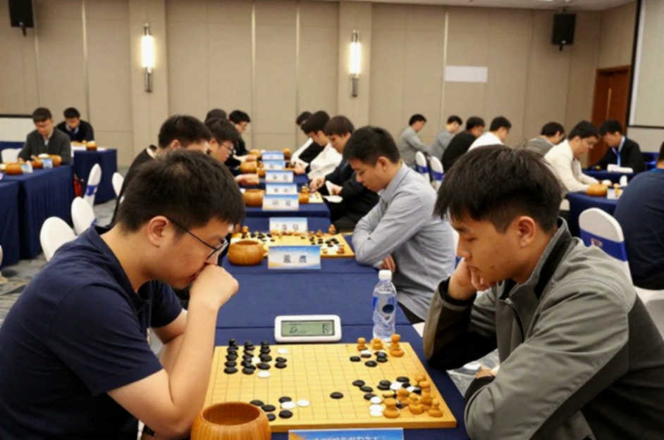 Carlsen trở lại Global Chess League, nhưng kẻ thù lớn nhất là lịch trình chết người Carlsen trở lại Global Chess League, nhưng kẻ thù lớn nhất là lịch trình chết người