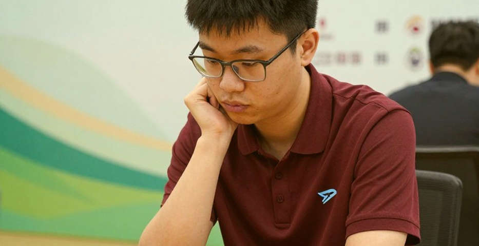 Ấn Độ tại Olympiad cờ vua Samarkand: Sáu huy chương cá nhân không lấp nổi khoảng trống mang tên chuyển hóa