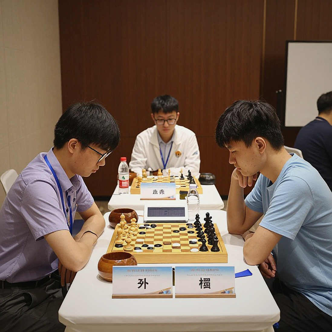 Olympiad cờ vua 2026: Ấn Độ phòng thủ ngai vàng giữa lòng Uzbekistan, và ván cược mang tên Sindarov