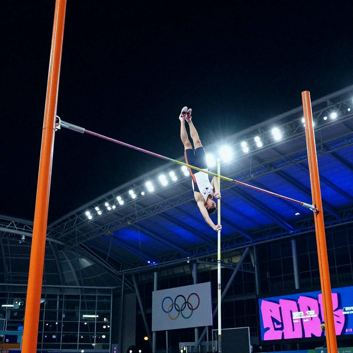Amy Hunt Hits Peak Form in Brussels: 22.16 Seconds, A Season to Remember