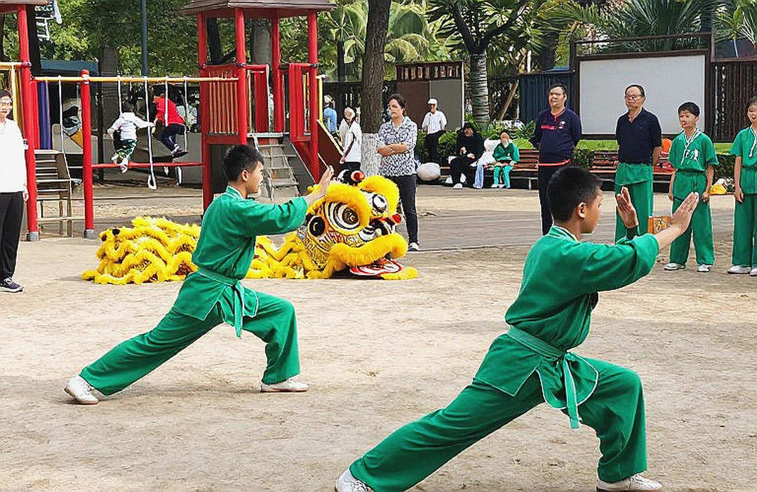 Đằng sau tấm huy chương kiếm chém lịch sử của Singapore: khoảnh khắc 41–41 và những gì bảng tỷ số bỏ quên Đằng sau tấm huy chương kiếm chém lịch sử của Singapore: khoảnh khắc 41–41 và những gì bảng tỷ số bỏ quên